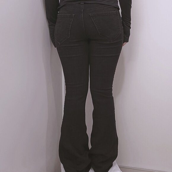 Hollister High-Rise Flare Black Jeans - Picture 2 of 8